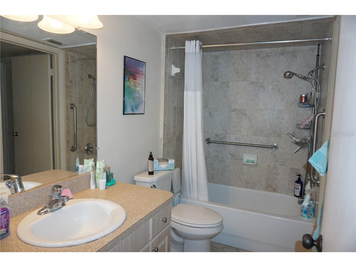 4900 Brittany Drive S #1706 Saint Petersburg FL 33715 TB8367850 image17