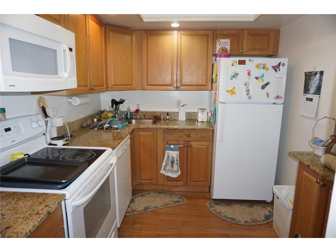 4900 Brittany Drive S #1706 Saint Petersburg FL 33715 TB8367850 image2