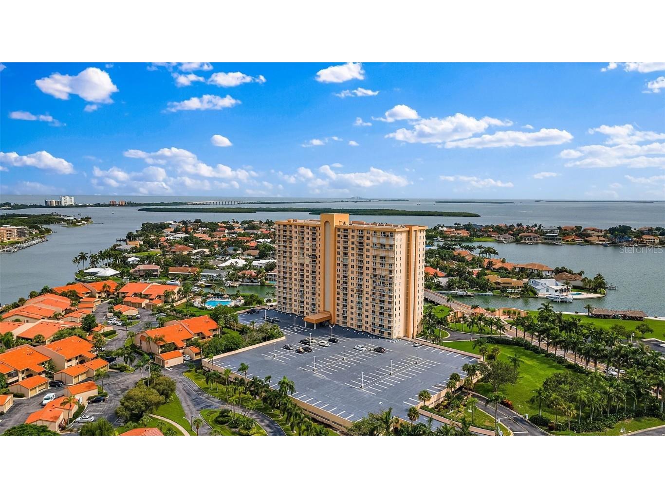 4900 Brittany Drive S #409 Saint Petersburg FL 33715 - BOCA CIEGA BAY TB8337716 image1