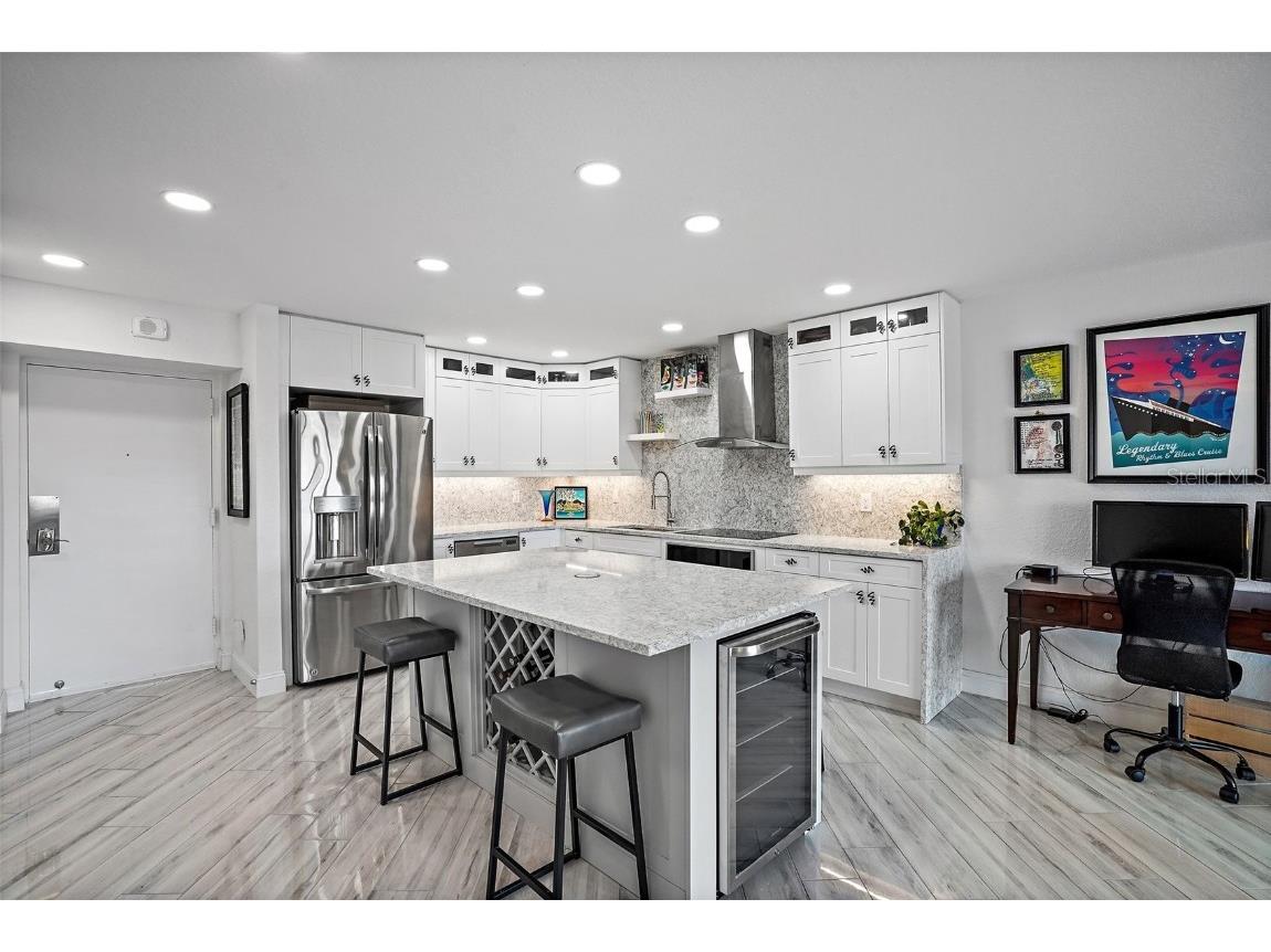 4900 Brittany Drive S #409 Saint Petersburg FL 33715 - BOCA CIEGA BAY TB8337716 image3