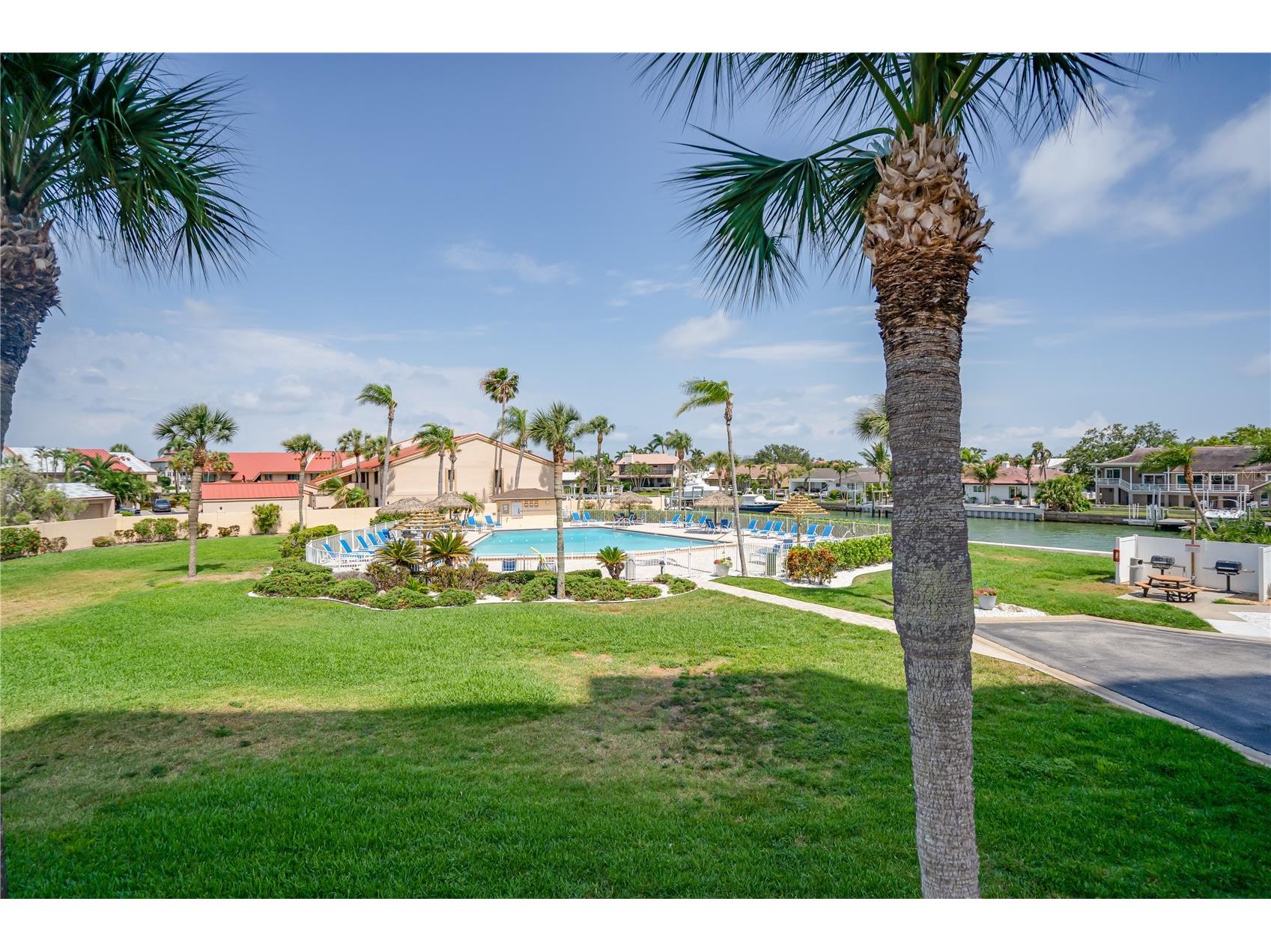 4900 Brittany Drive S #411 Saint Petersburg FL 33715 TB8492850 image45