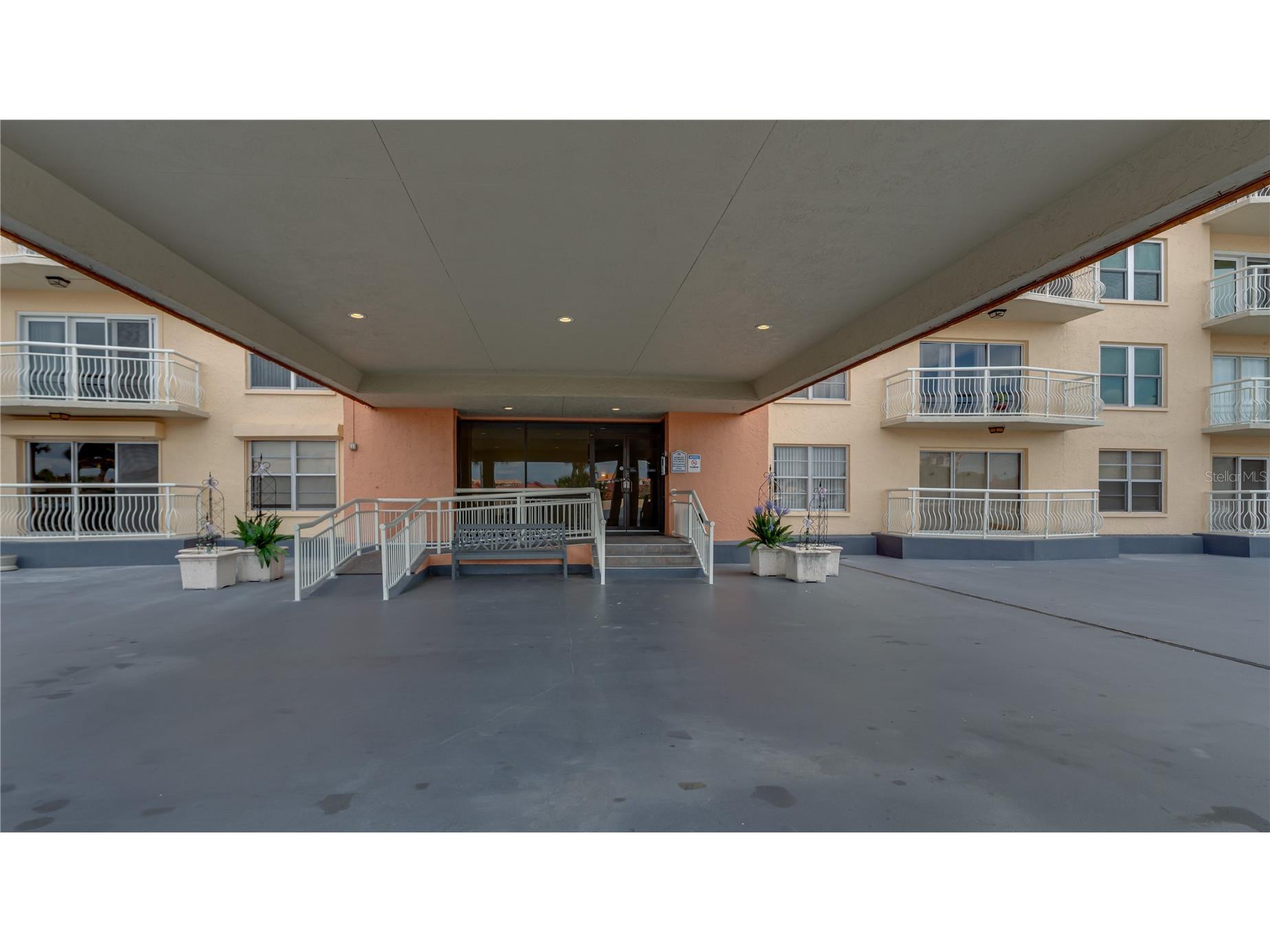 4900 Brittany Drive S #411 Saint Petersburg FL 33715 TB8492850 image50