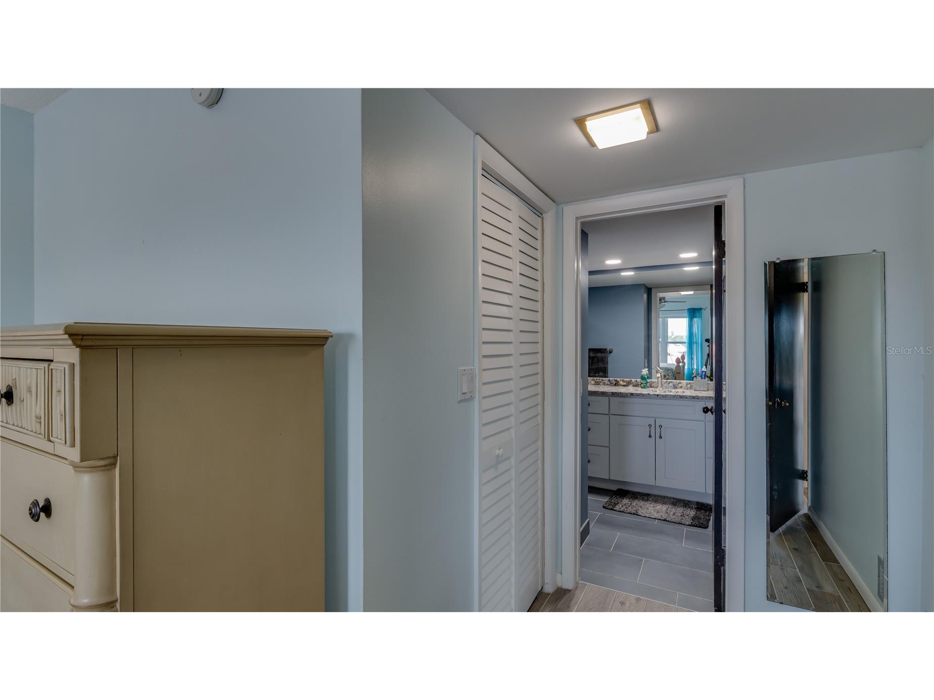 4900 Brittany Drive S #411 Saint Petersburg FL 33715 TB8492850 image51