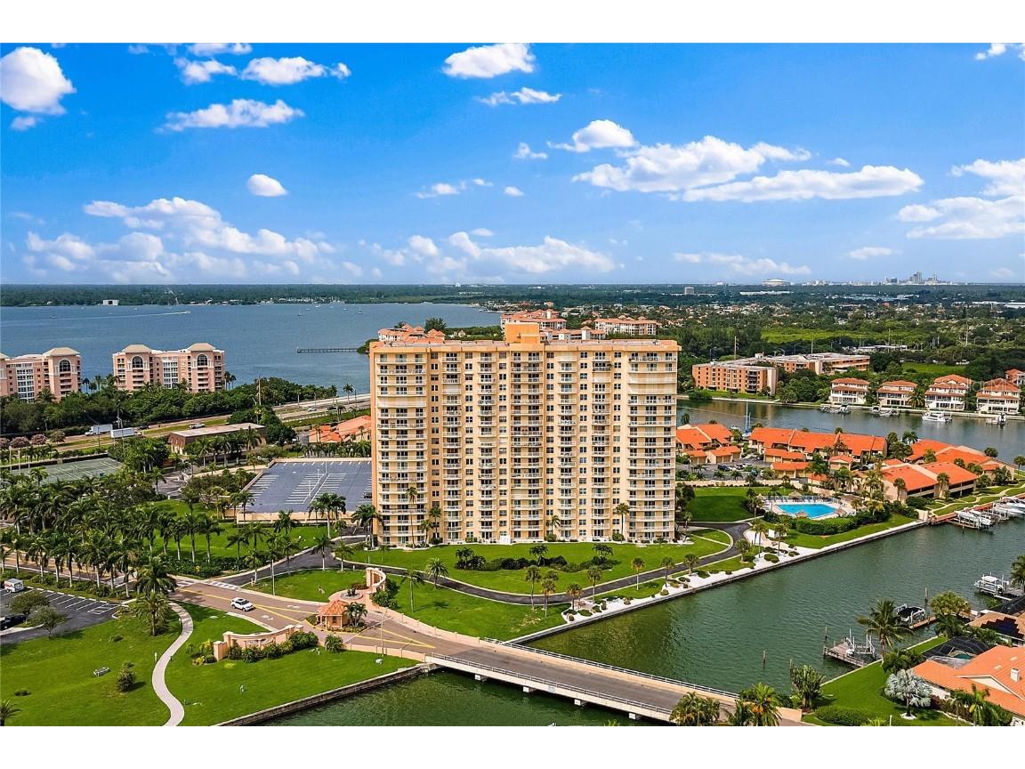 4900 Brittany Drive S #504 Saint Petersburg FL 33715 U8193663 image1