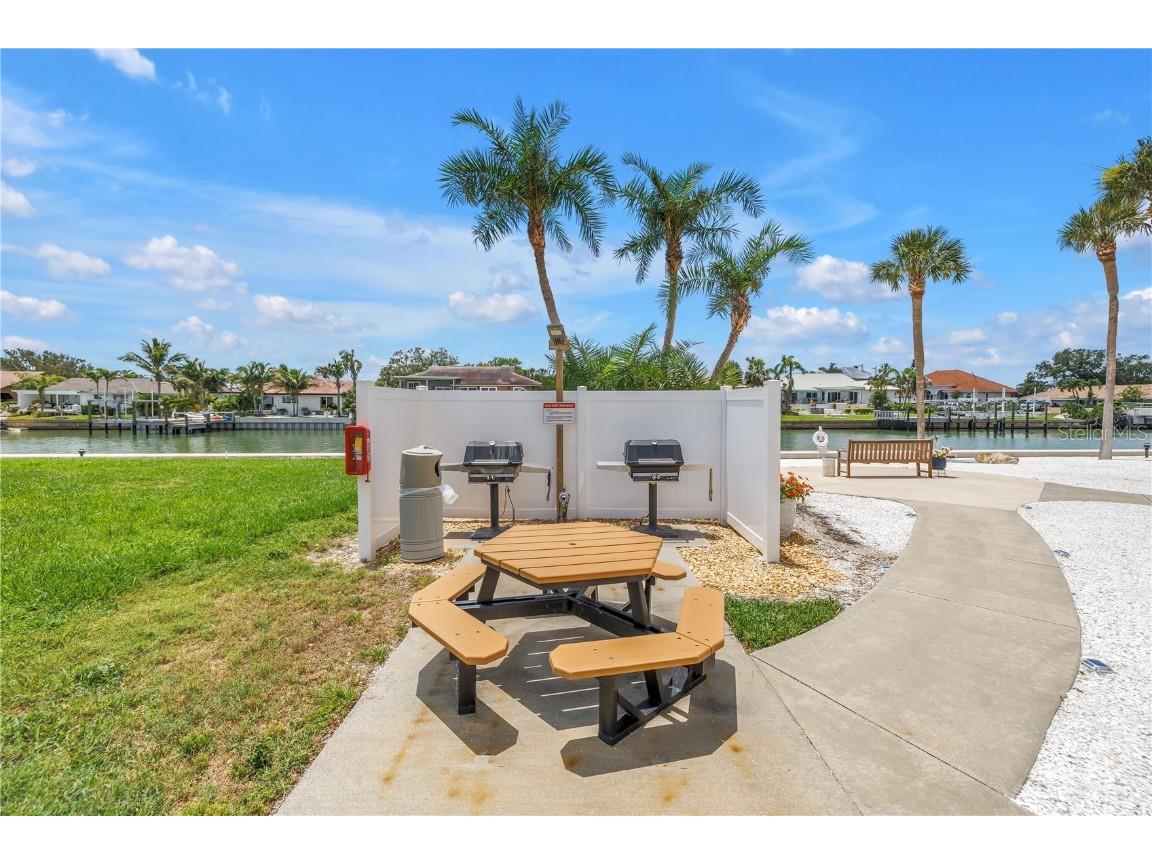 4900 Brittany Drive S #611 Saint Petersburg FL 33715 TB8392563 image22