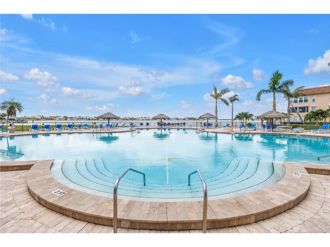 4900 Brittany Drive S #611 Saint Petersburg FL 33715 TB8392563 image31