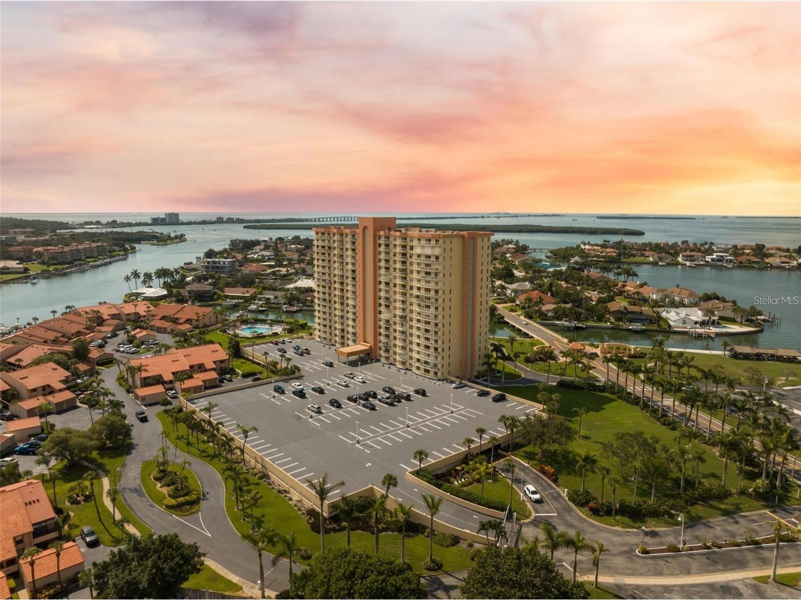 4900 Brittany Drive S #801 Saint Petersburg FL 33715 TB8512620 image1