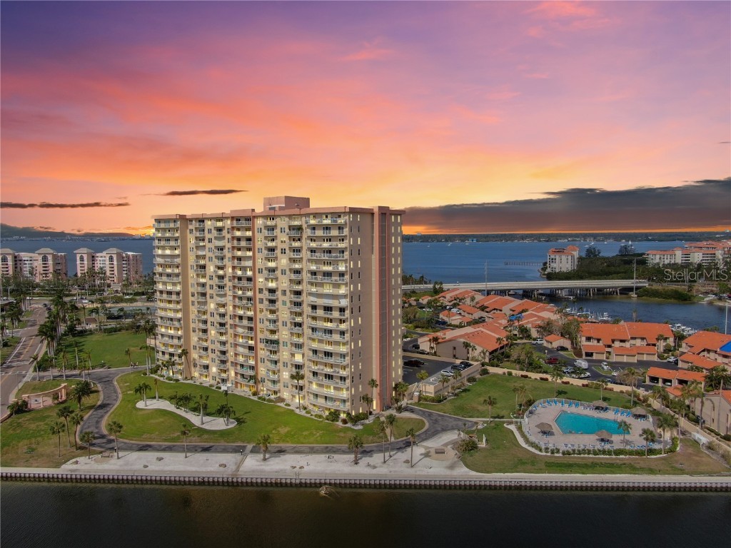 4900 Brittany Drive S #802 Saint Petersburg FL 33715 - BOCA CIEGA BAY TB8318671 image1