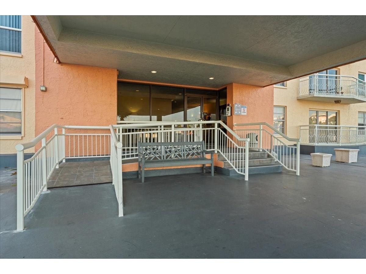 4900 Brittany Drive S #805 Saint Petersburg FL 33715 TB8458475 image15