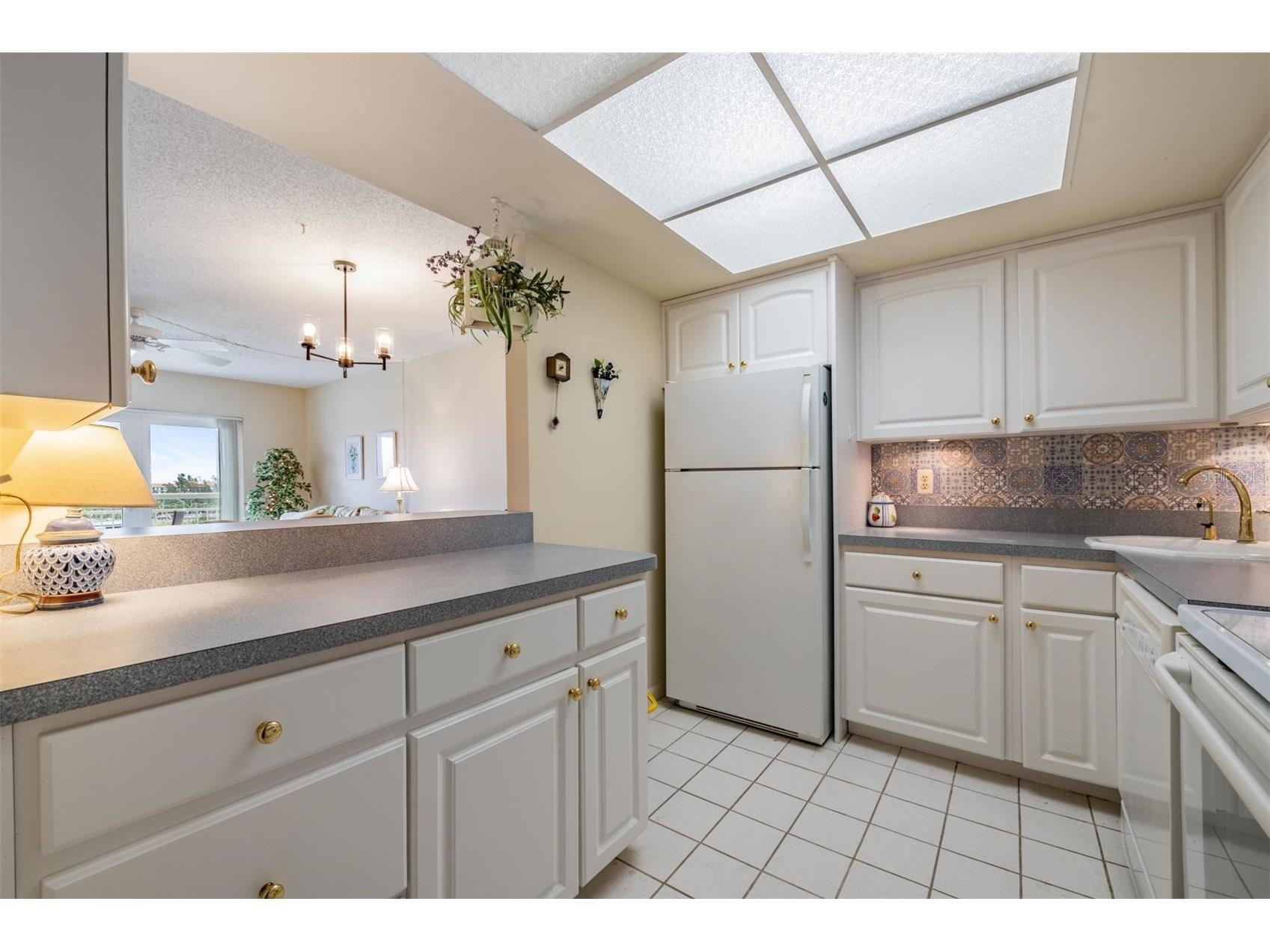 4900 Brittany Drive S #805 Saint Petersburg FL 33715 TB8458475 image28