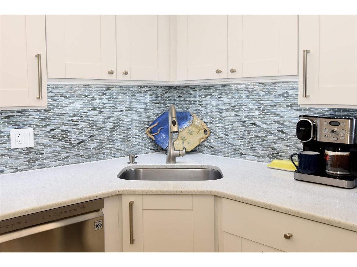 4900 Brittany Drive S #811 Saint Petersburg FL 33715 - GULF BOCA CIEGA BAY TB8424967 image6