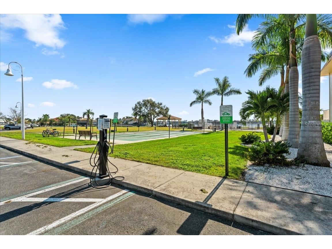 4900 Brittany Drive S #812 Saint Petersburg FL 33715 TB8451896 image34