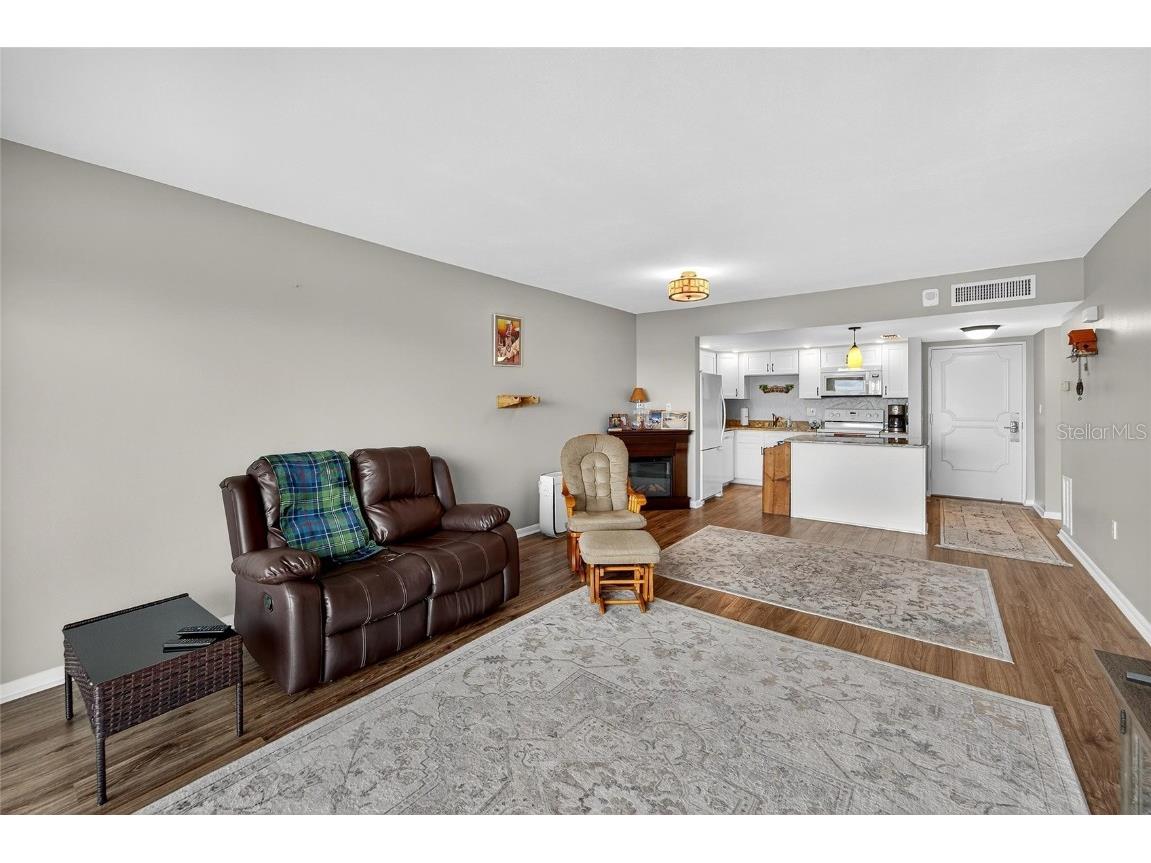 4900 Brittany Drive S #905 Saint Petersburg FL 33715 - BOCA CIEGA TB8437018 image19