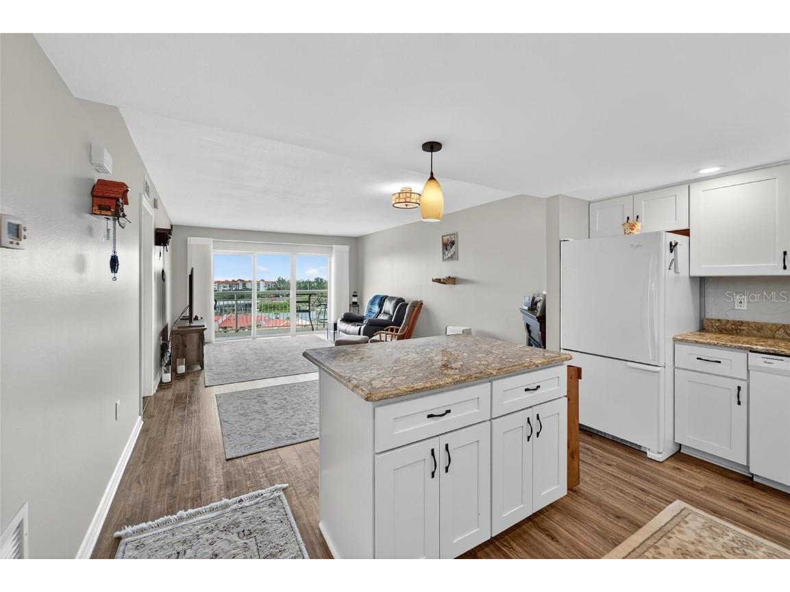 4900 Brittany Drive S #905 Saint Petersburg FL 33715 - BOCA CIEGA TB8437018 image7