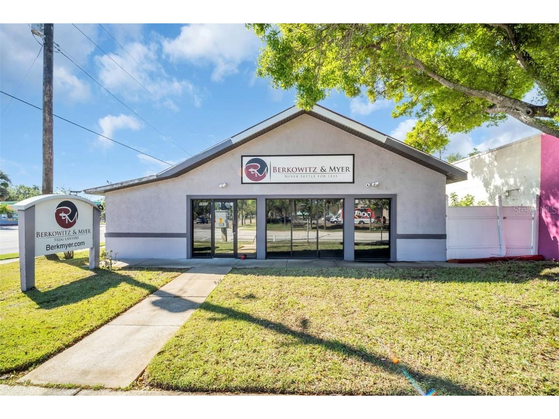 4900 Central Avenue Saint Petersburg FL 33707 TB8364692 image1