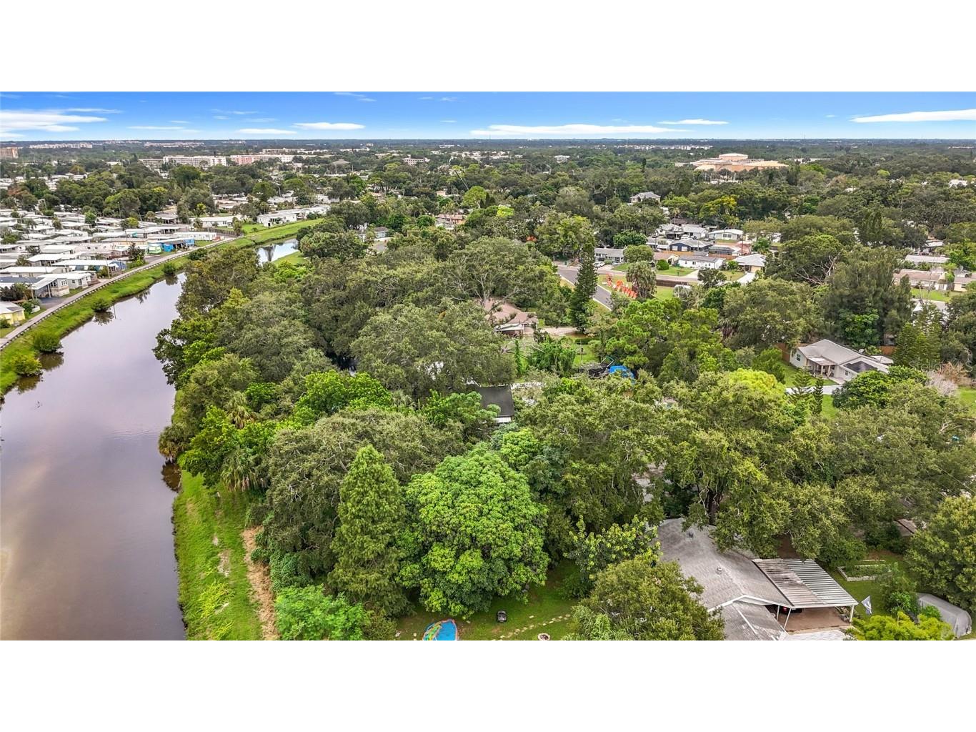 4900 Harding Road N Saint Petersburg FL 33709 TB8426908 image1