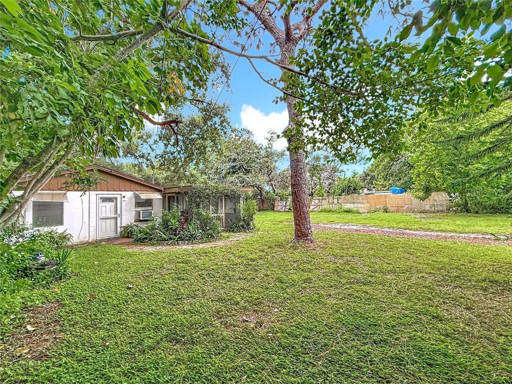 4900 Harding Road N Saint Petersburg FL 33709 TB8426908 image10