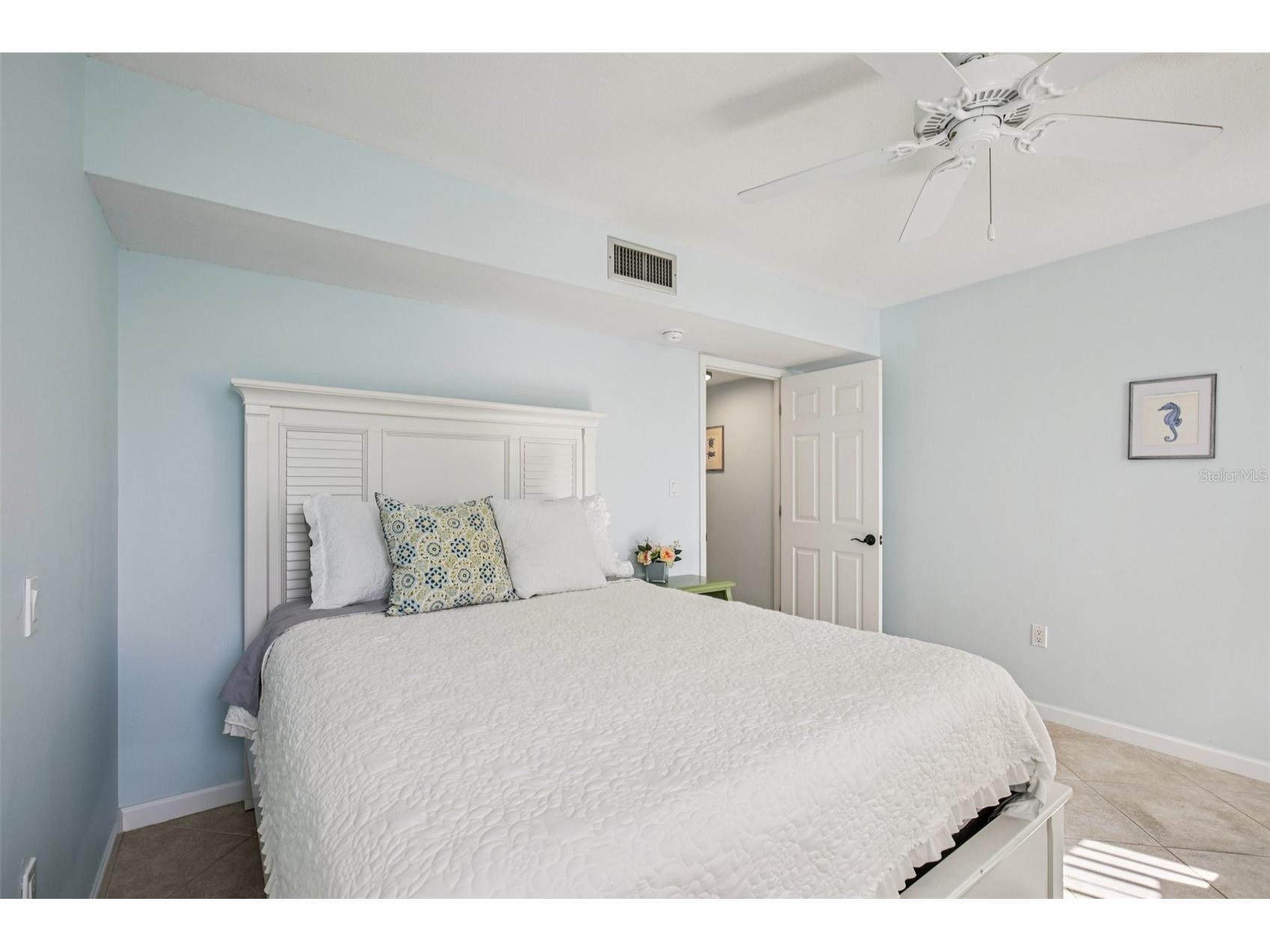 4900 Ocean Boulevard #201 Sarasota FL 34242 TB8456849 image19