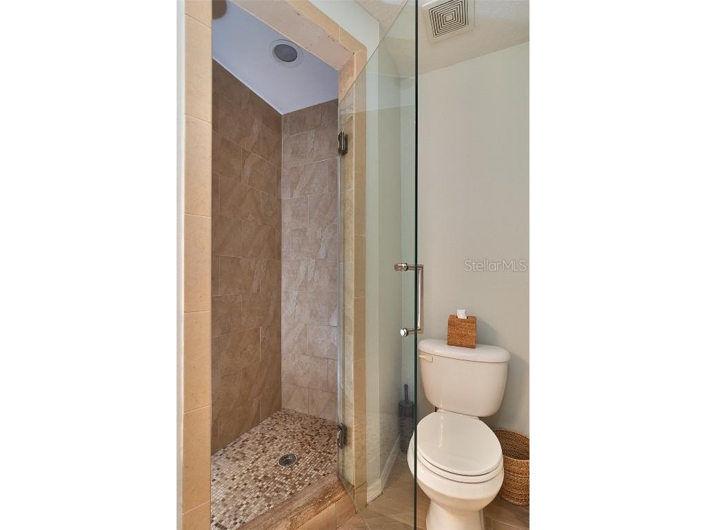 4900 Rosedale Place N Saint Petersburg FL 33714 TB8437508 image26