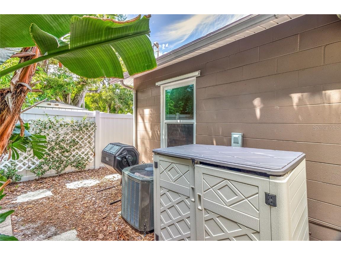 4900 Rosedale Place N Saint Petersburg FL 33714 TB8437508 image43