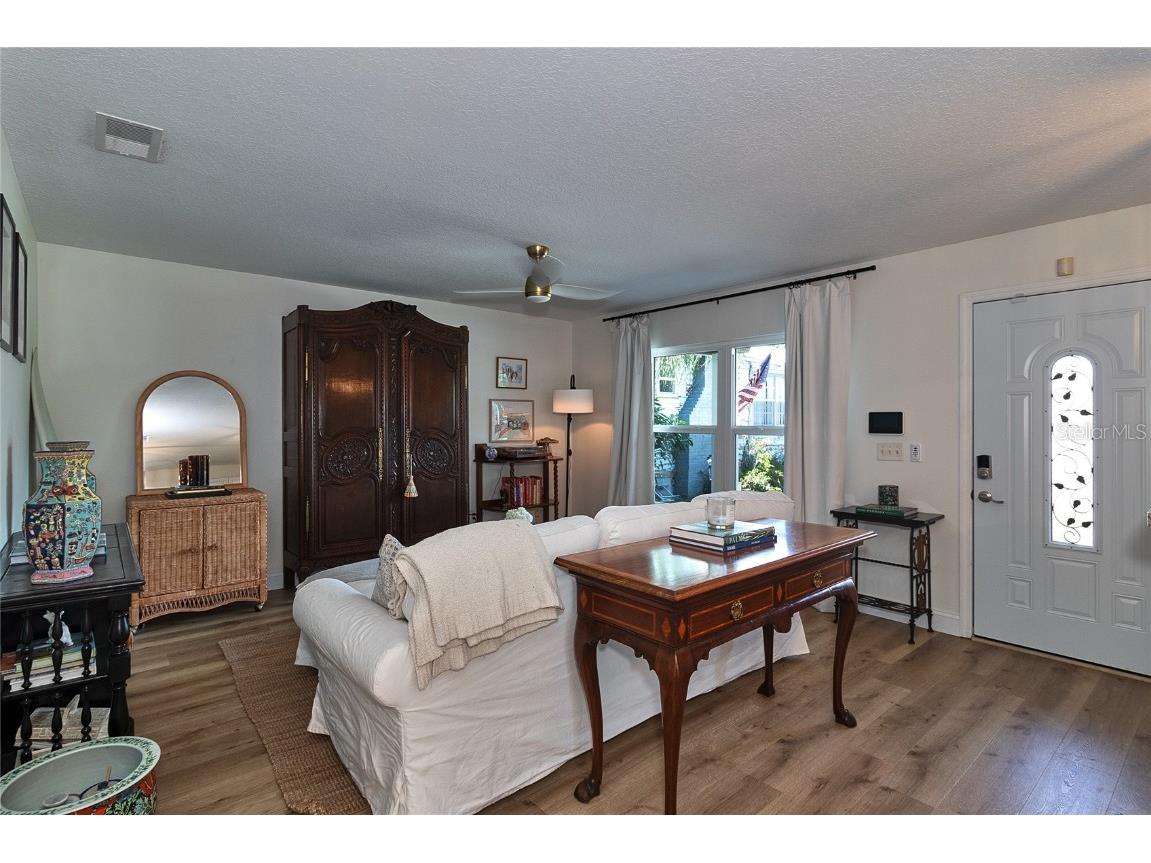 4900 Rosedale Place N Saint Petersburg FL 33714 TB8437508 image5