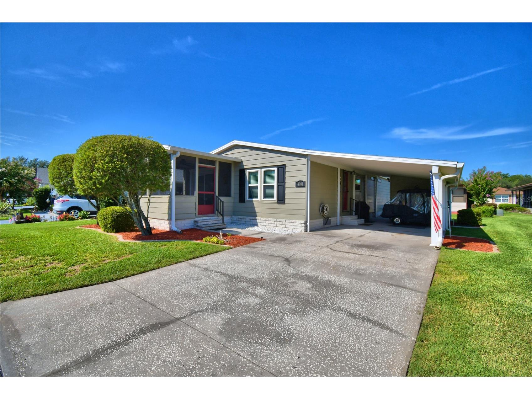 4901 Colonnades Circle E Lakeland FL 33811 L4963376 image2