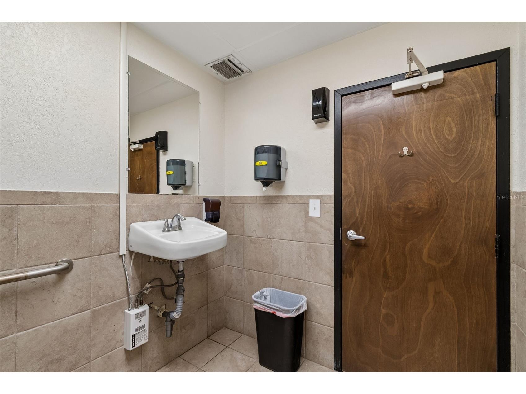 4901 E Busch Boulevard Tampa FL 33617 TB8511547 image17