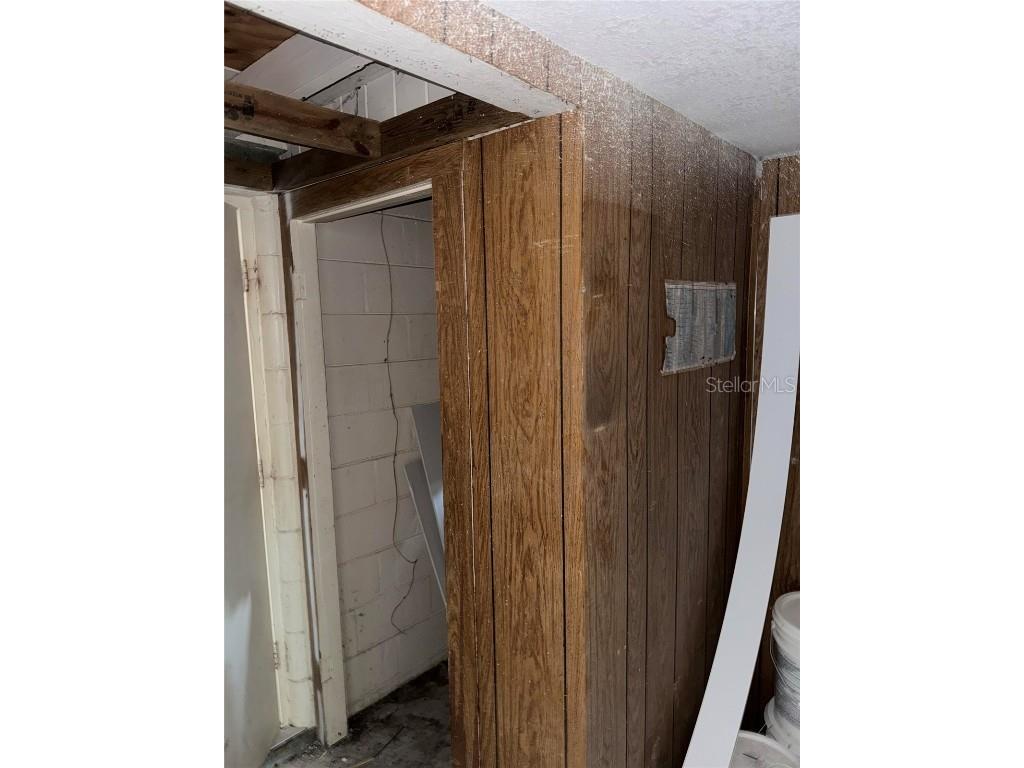 4901 E Hanna Avenue Tampa FL 33610 O6364554 image44