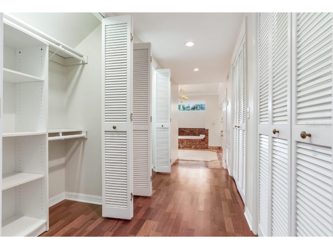 4901 W Estrella Street Tampa FL 33629 TB8399614 image50