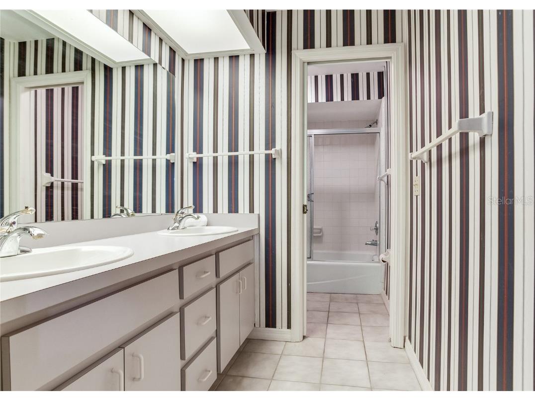 4901 W Estrella Street Tampa FL 33629 TB8399614 image60