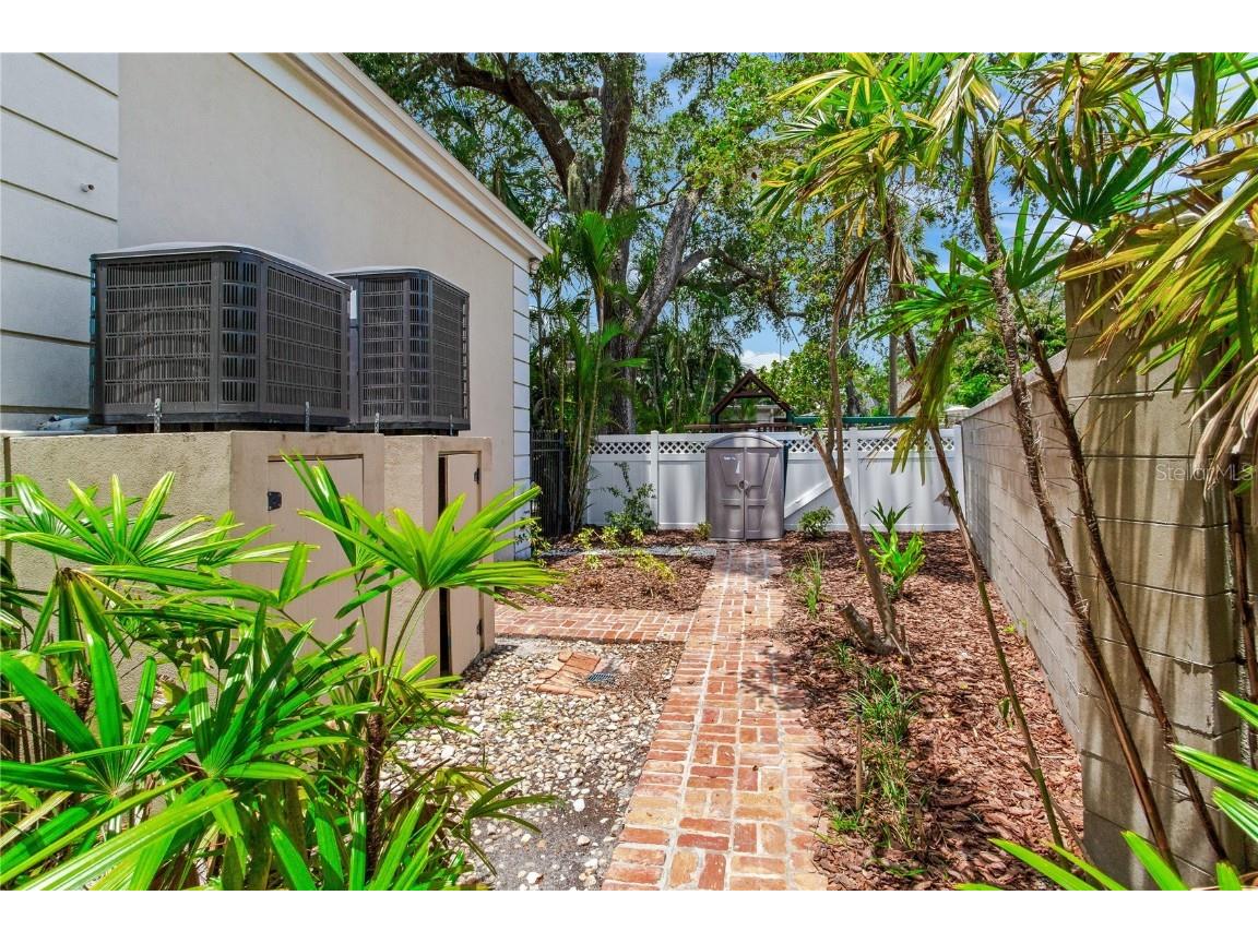 4901 W Estrella Street Tampa FL 33629 TB8399614 image65