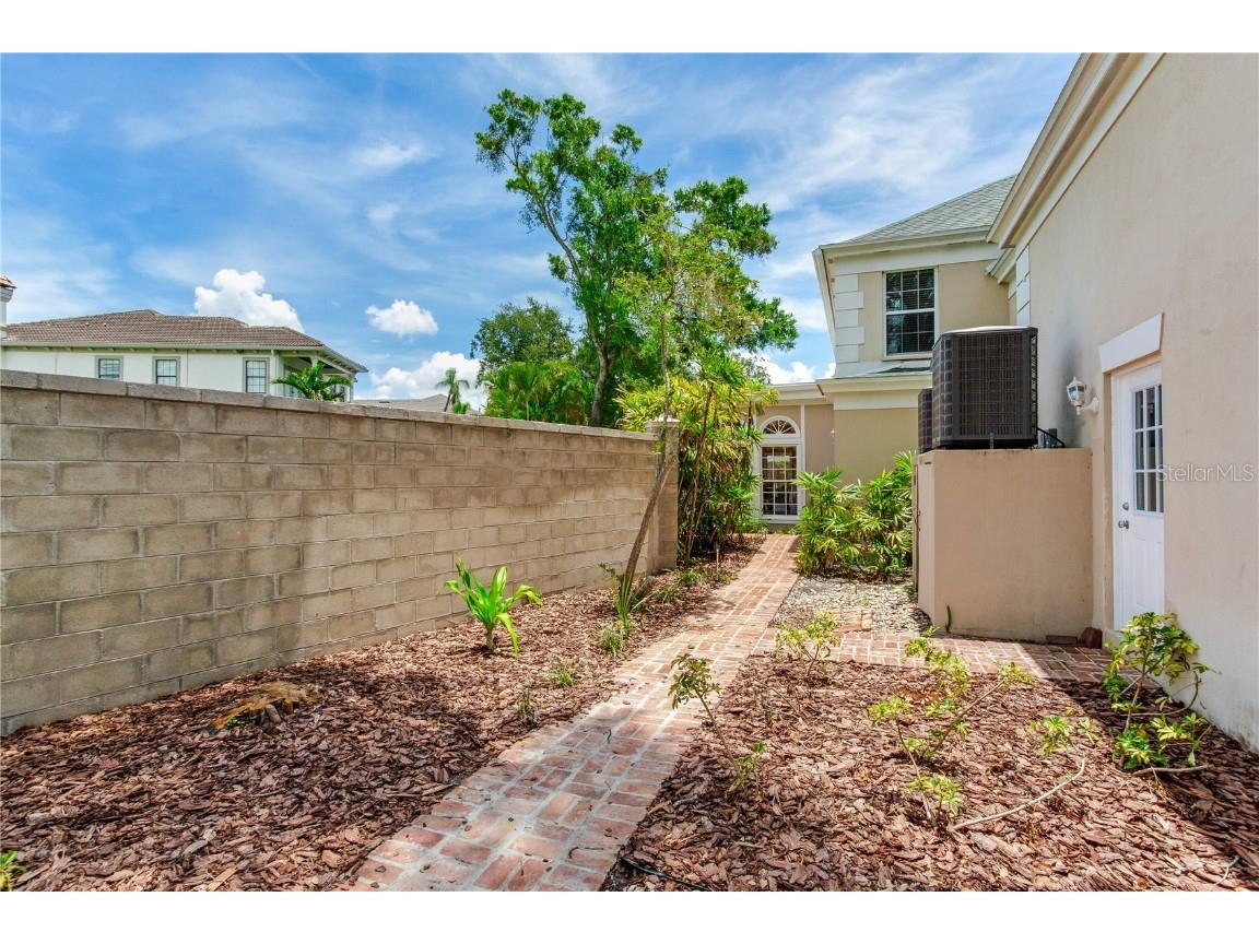 4901 W Estrella Street Tampa FL 33629 TB8399614 image66