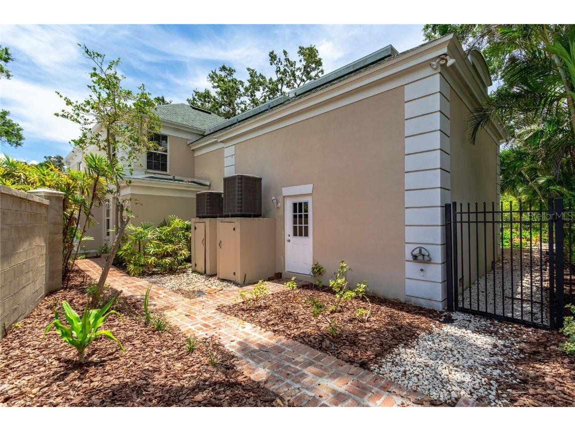 4901 W Estrella Street Tampa FL 33629 TB8399614 image67