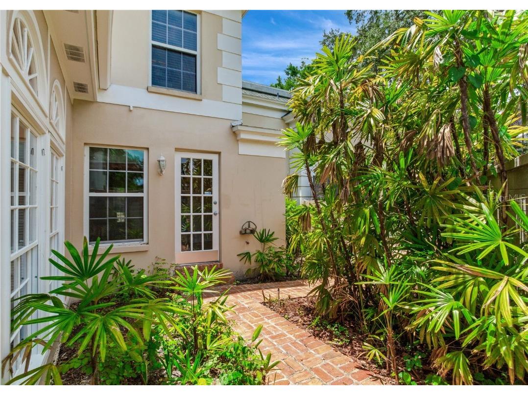 4901 W Estrella Street Tampa FL 33629 TB8399614 image68