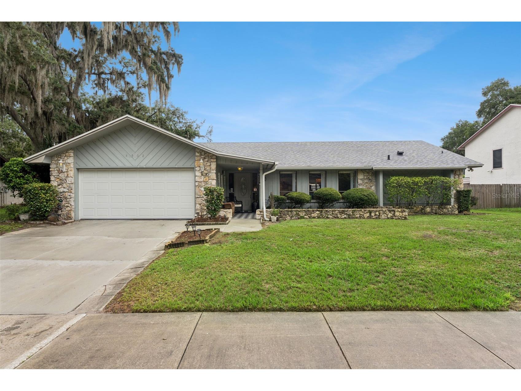 4902 Briar Oaks Circle Orlando FL 32808 - LAKE ORLANDO LAKE G5114037 image1