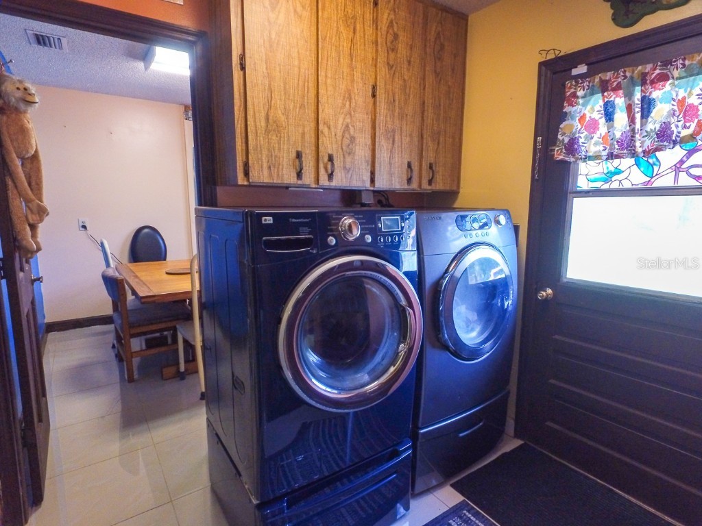 4902 Five Acre Road Plant City FL 33565 - PRIVATE ON SITE MAN-MADE POND TB8362974 image22