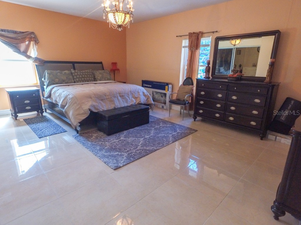 4902 Five Acre Road Plant City FL 33565 - PRIVATE ON SITE MAN-MADE POND TB8362974 image24