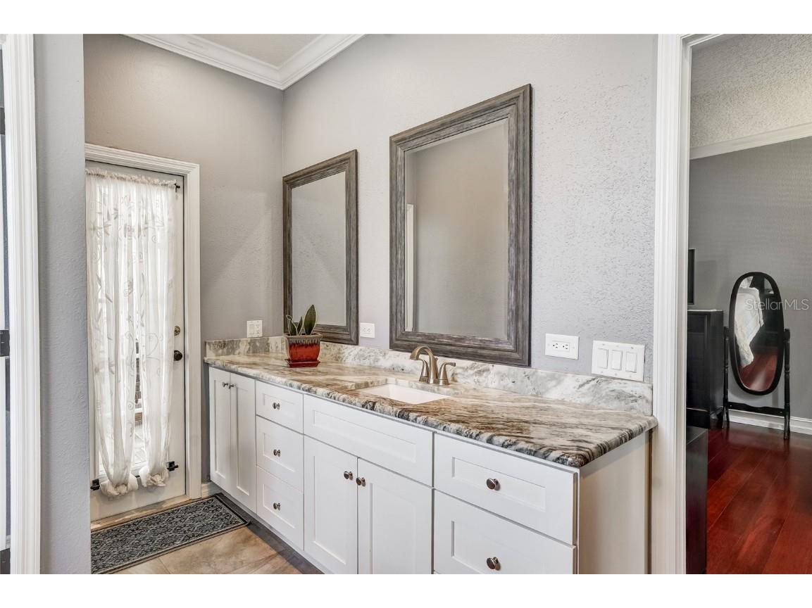 4902 Jenni Lin Court Valrico FL 33596 TB8409646 image28