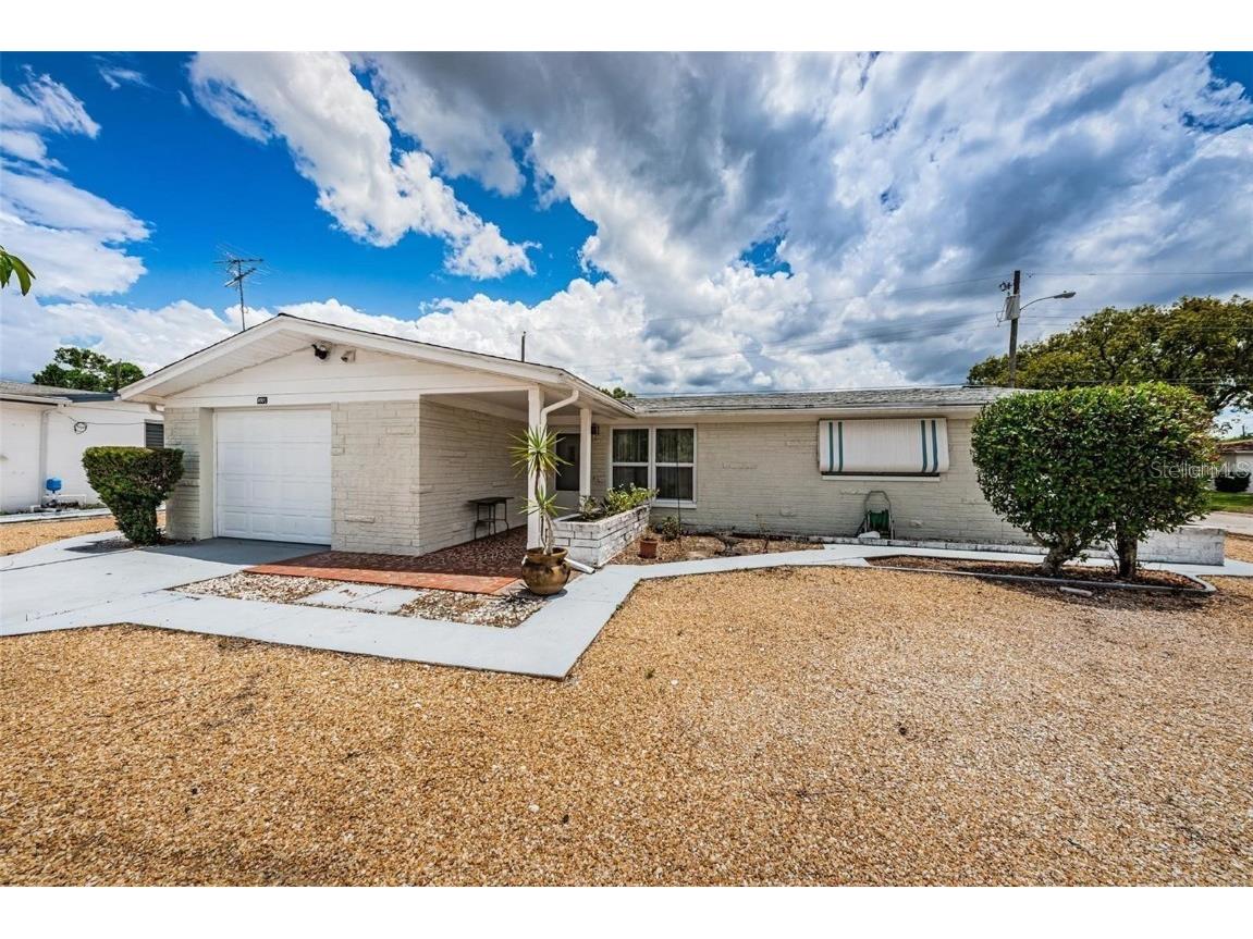 4902 Vision Avenue Holiday FL 34690 TB8401909 image1