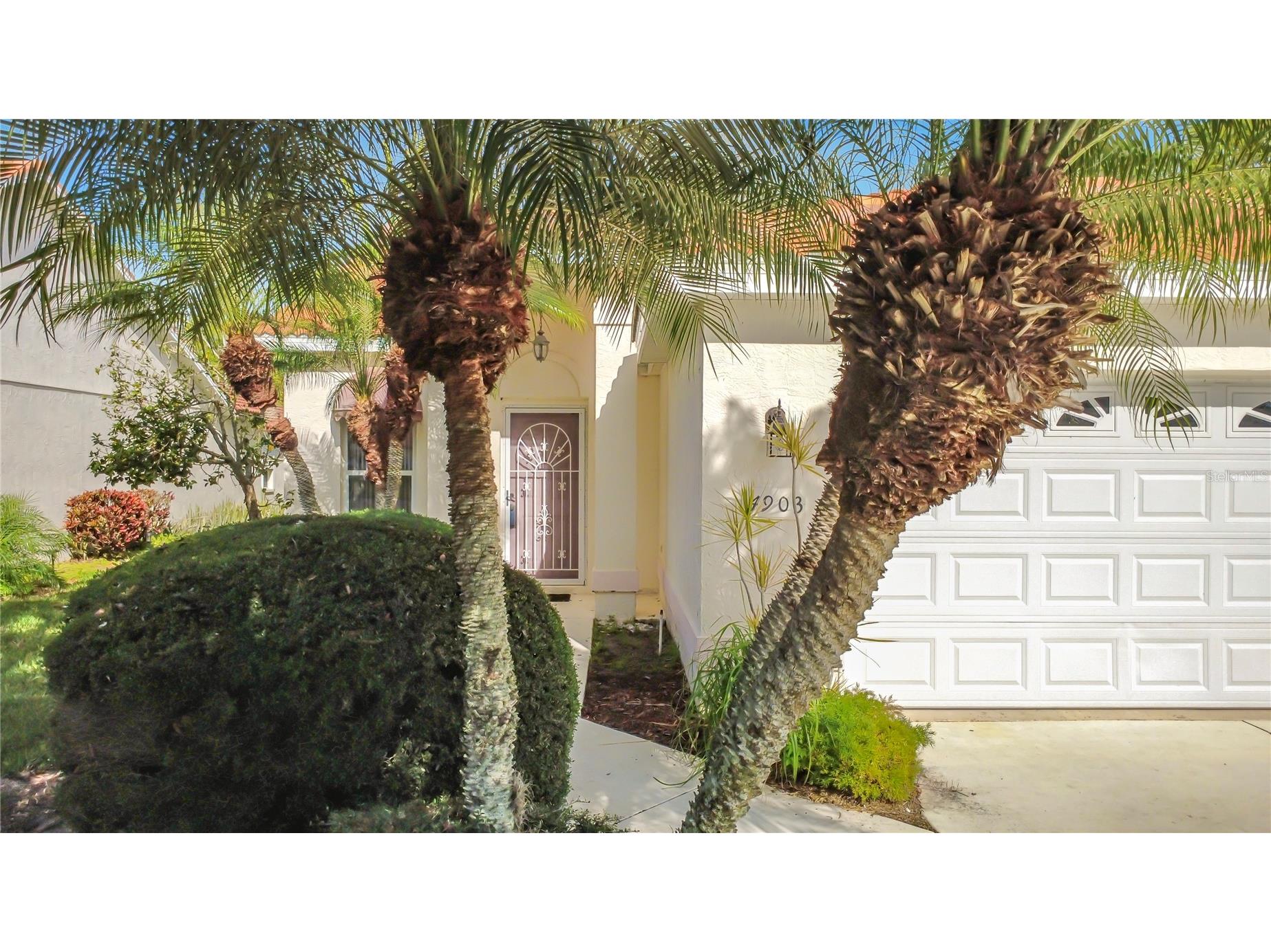 4903 Tamarack Trail Venice FL 34293 A4680235 image1