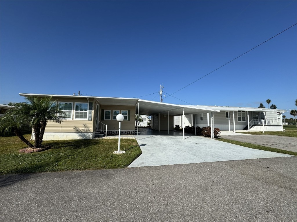 4904 4th A Street E Bradenton FL 34203 A4669748 image2