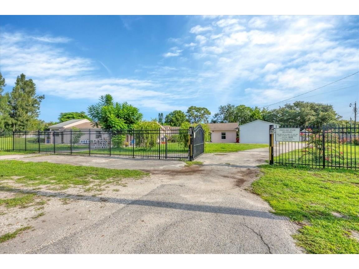 4905 26th Avenue E Bradenton FL 34208 A4618613 image1