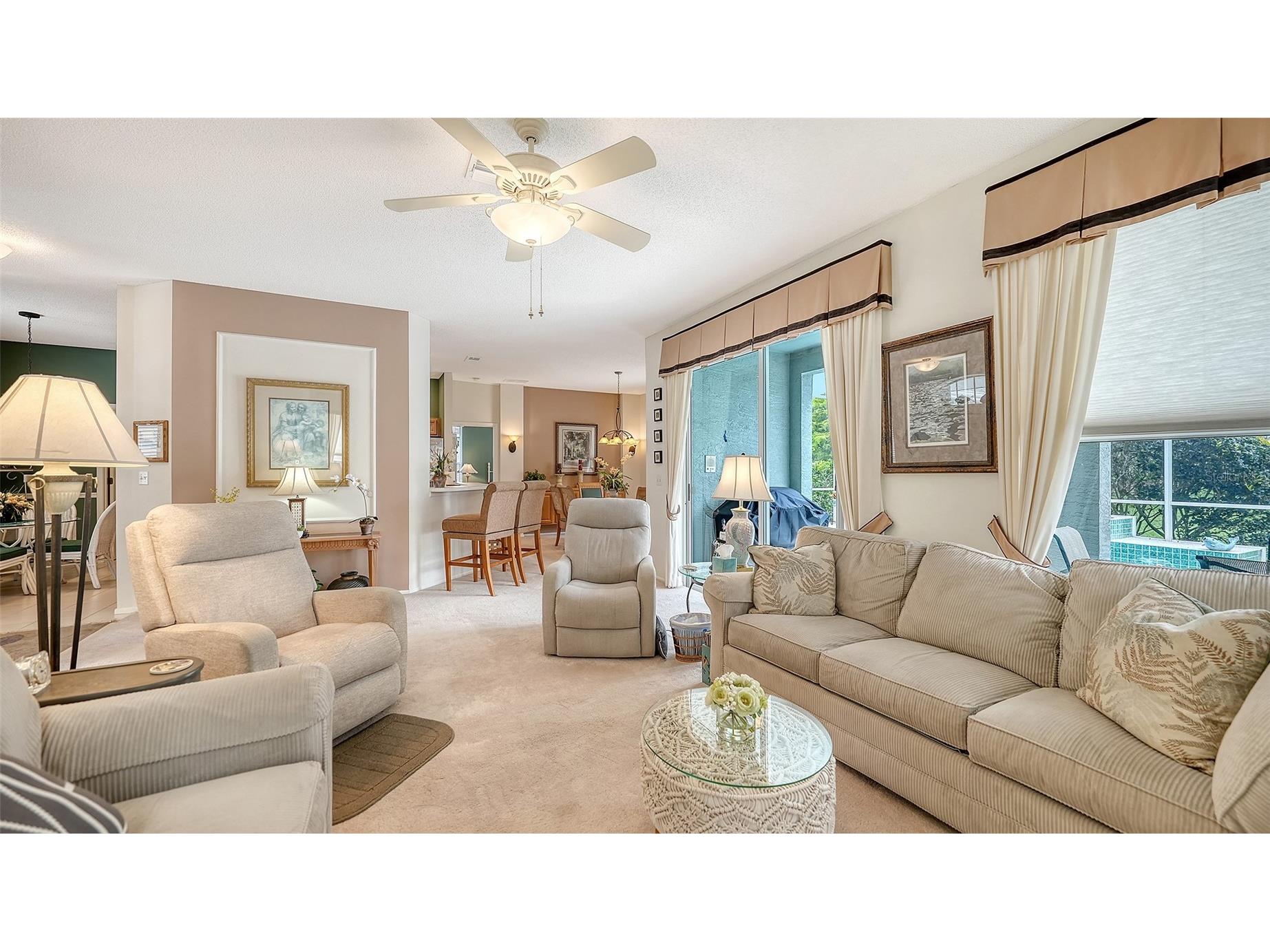 4905 Thames Lane Sarasota FL 34238 A4689297 image10
