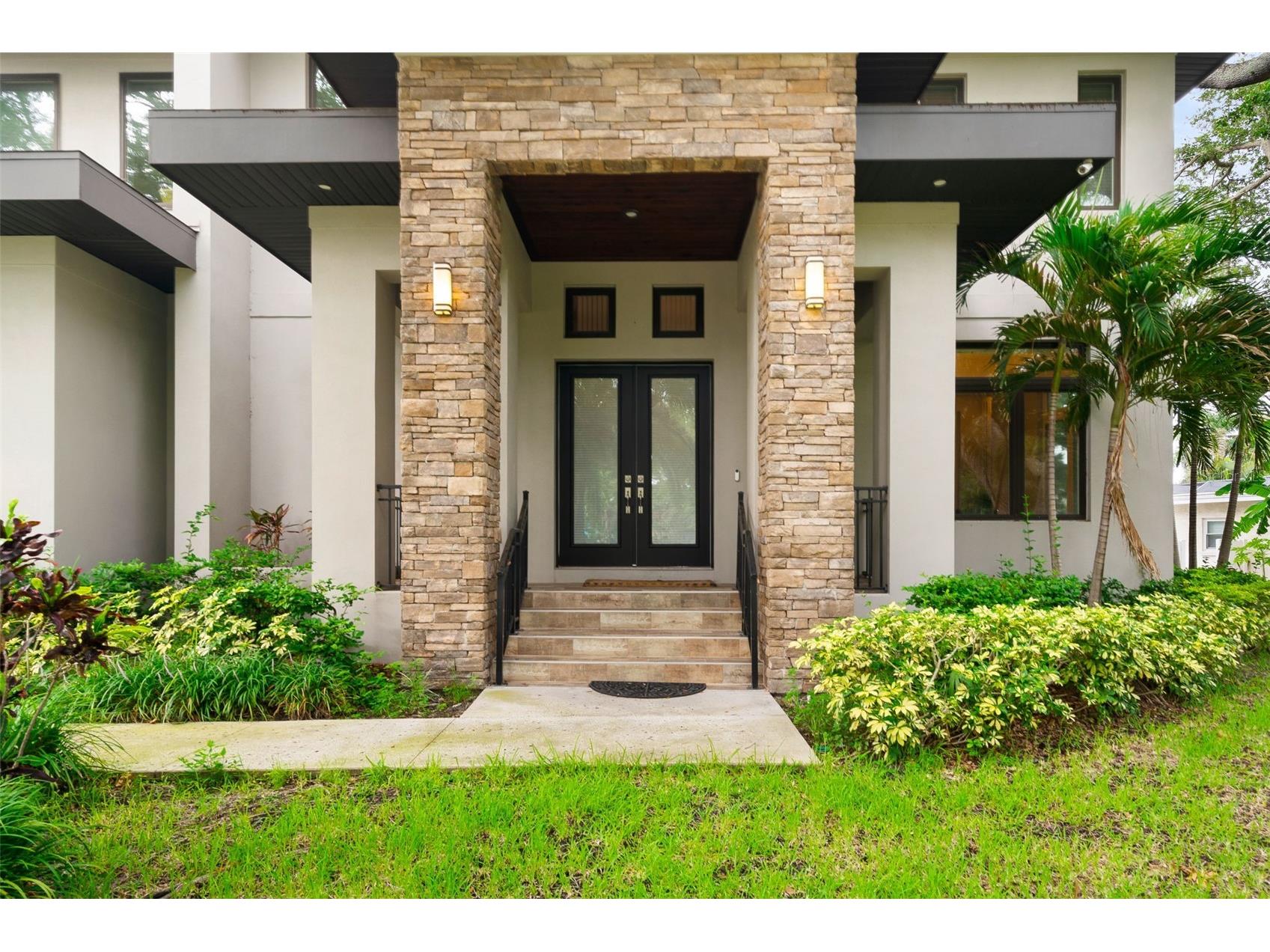 4905 W Spring Lake Drive Tampa FL 33629 TB8515550 image3