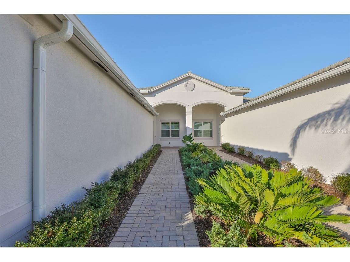 4906 Avila Lakes Drive Wimauma FL 33598 TB8458581 image3
