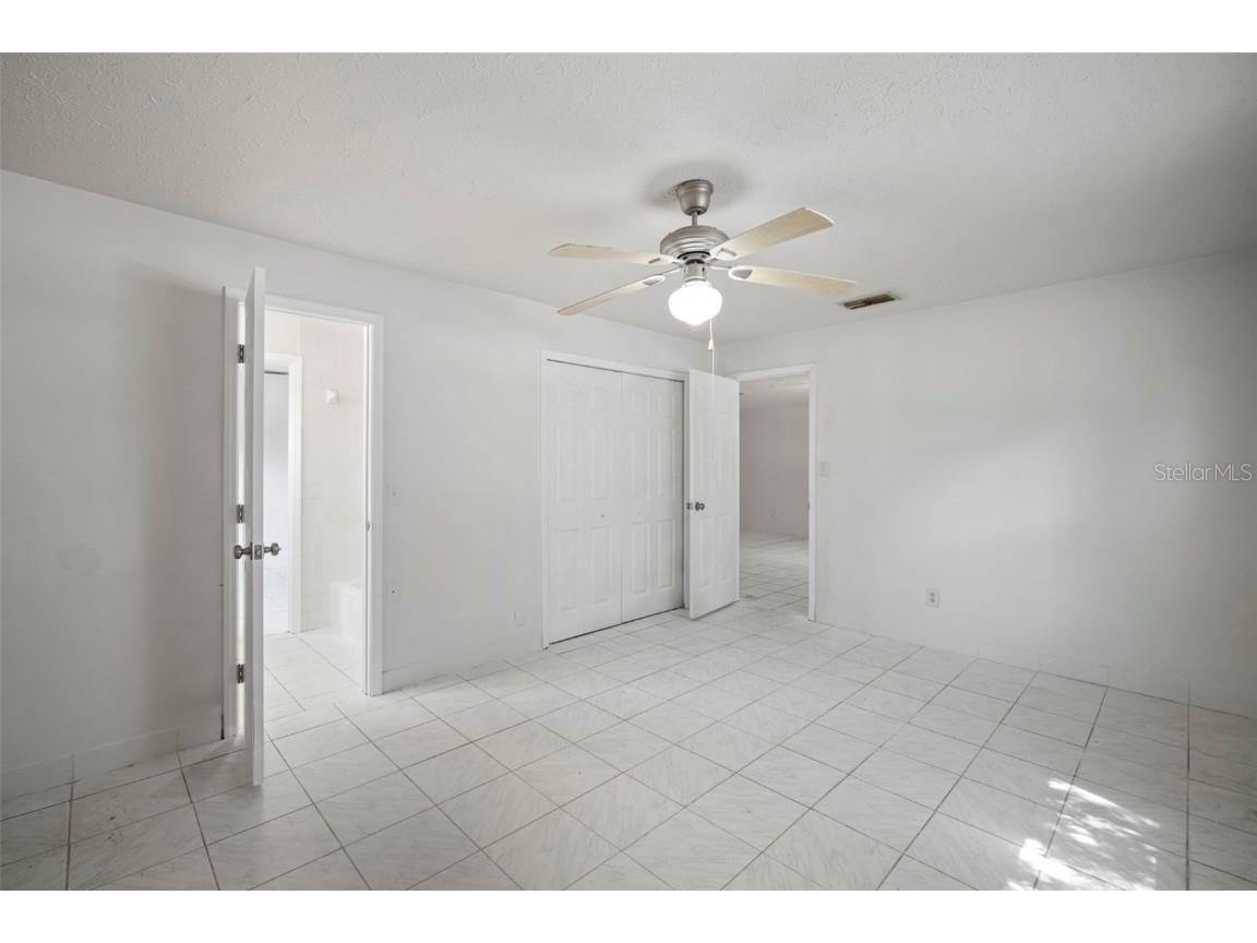 4906 E Idlewild Avenue Tampa FL 33610 TB8437499 image10