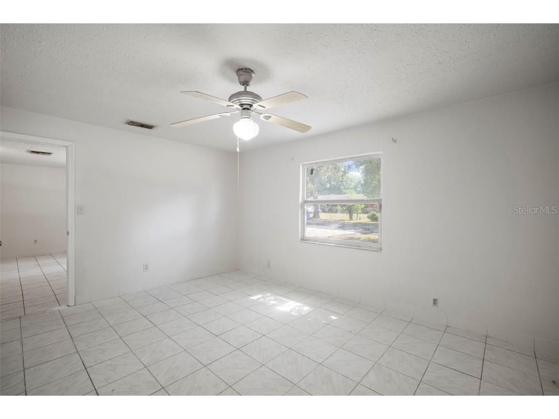 4906 E Idlewild Avenue Tampa FL 33610 TB8437499 image11