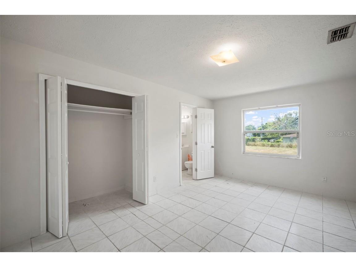 4906 E Idlewild Avenue Tampa FL 33610 TB8437499 image16