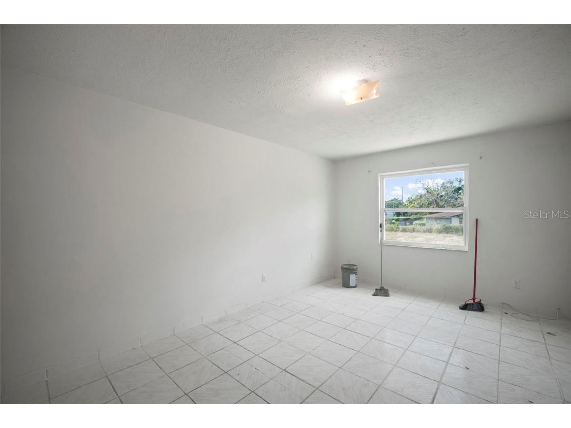 4906 E Idlewild Avenue Tampa FL 33610 TB8437499 image17