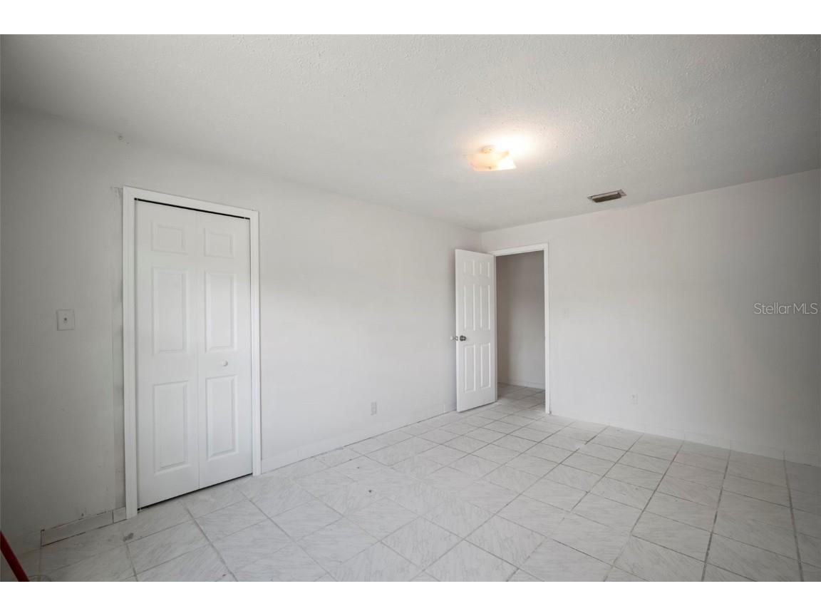 4906 E Idlewild Avenue Tampa FL 33610 TB8437499 image18